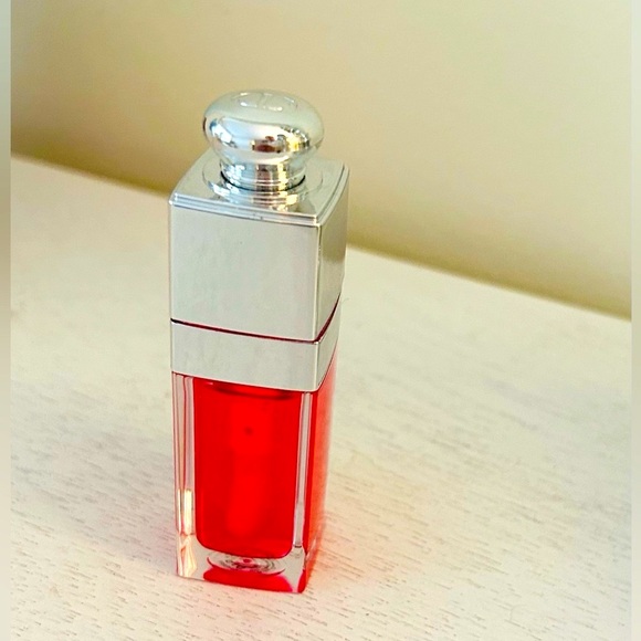 Dior Addict Lip Glow Oil - Cherry Red - Picture 2 of 3